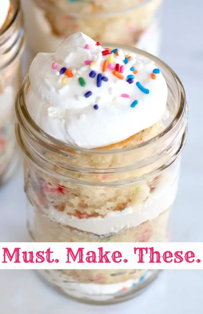 cake in a jar - mason jars cupcakes