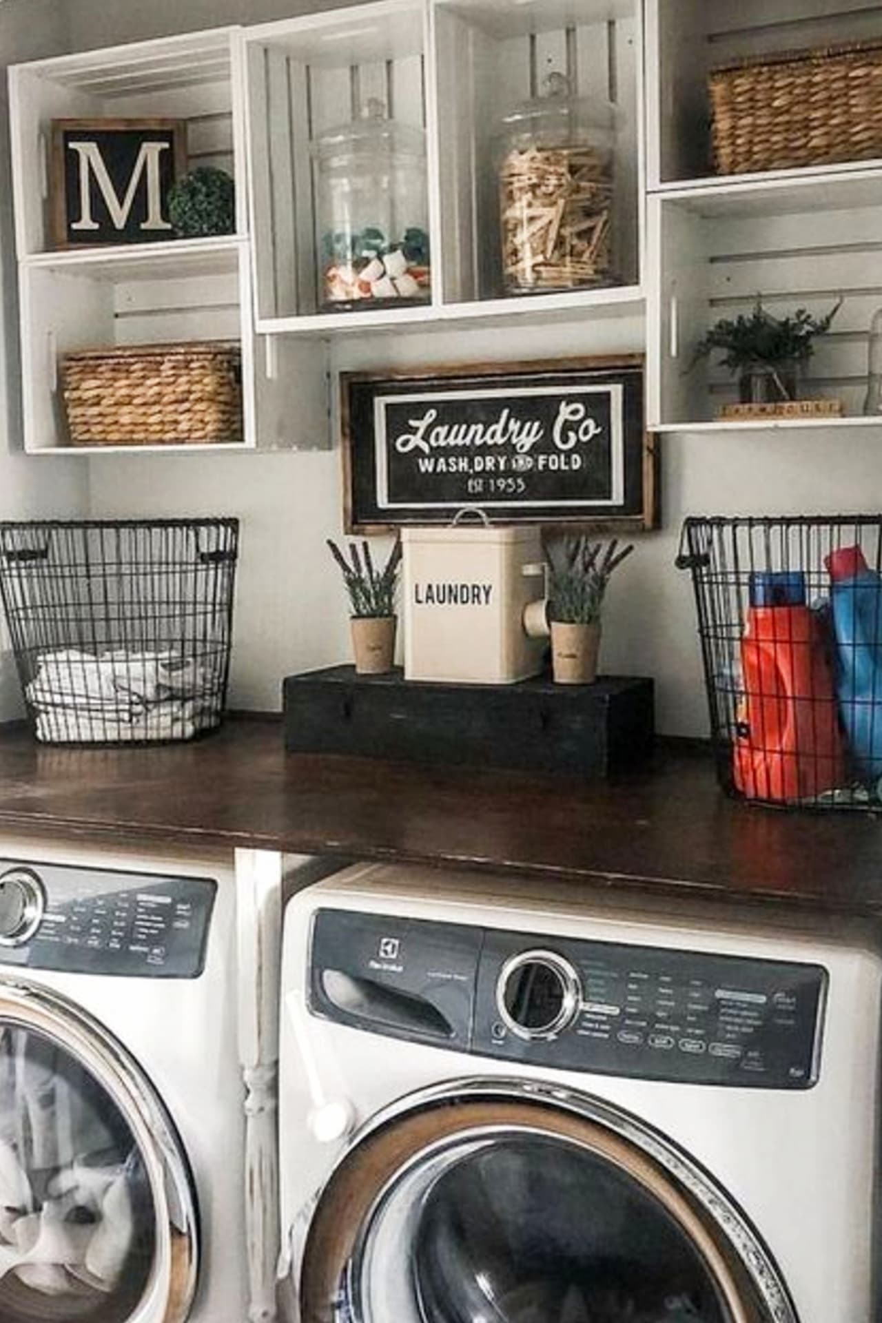 Small laundry room ideas - farmhouse laundry room decorating ideas for the home - farmhouse rustic laundry room ideas, laundry area design and laundry nook ideas for a laundry closet or basement laundry room.  Farmhouse laundry room decor, laundry room lighting, laundry room storage and organization ideas and laundry room signs for decorating a small laundry room on a budget or a cheap DIY laundry room remodel