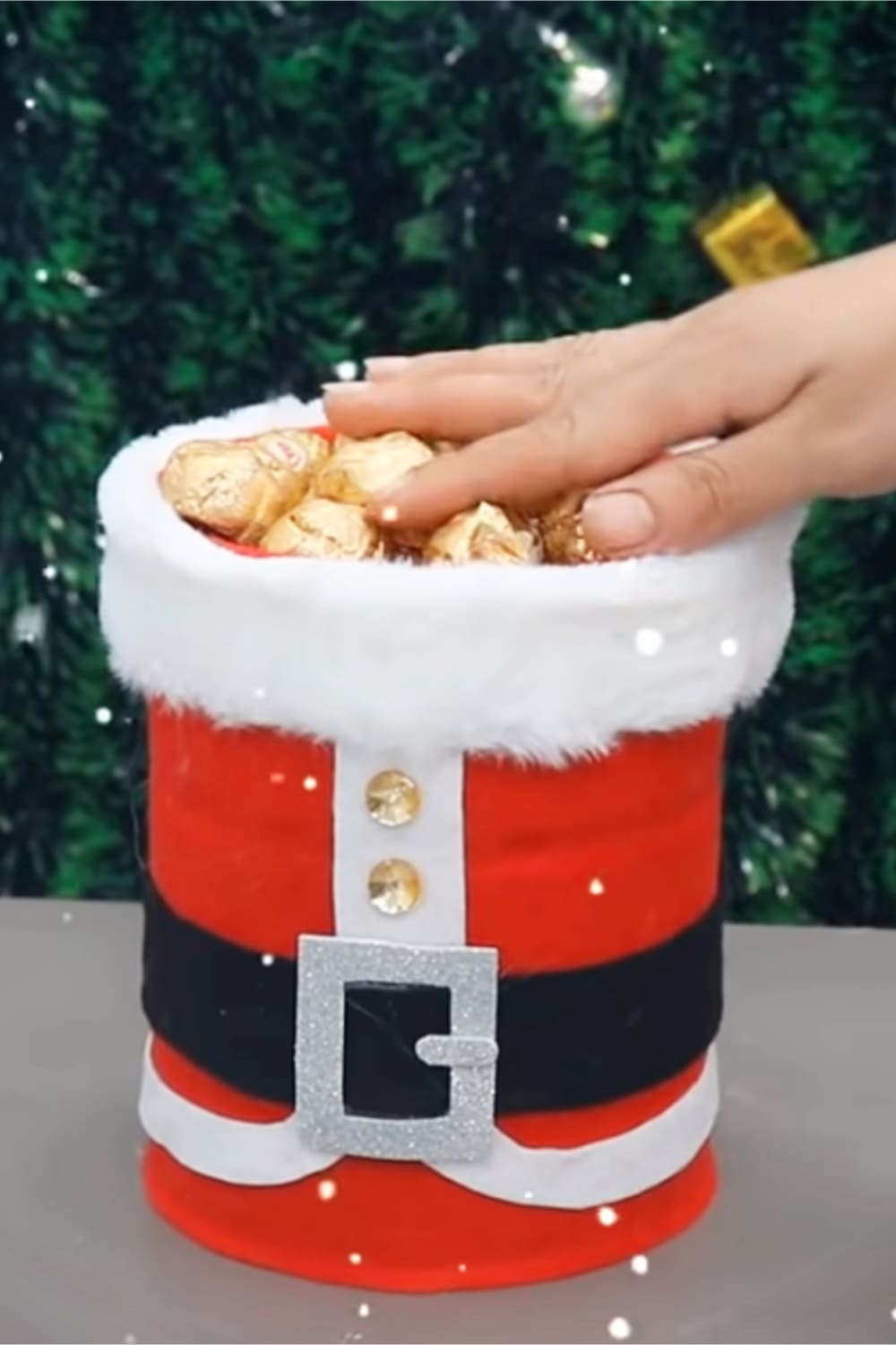 Christmas crafts for adults-simple Christmas craft ideas for adults to make - like this DIY Santa bucket made from a coffee can - what a cute way to give a handmade gift this Christmas