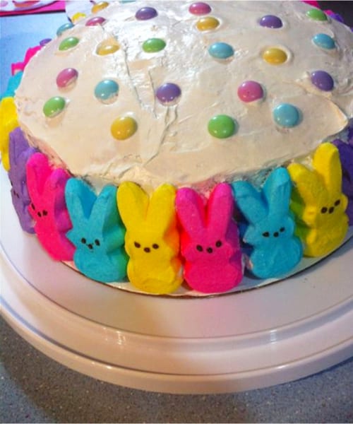 Easter Potluck Ideas For Church - this Easter potluck cake is SO easy to make and is prefect for an Easter potluck crowd