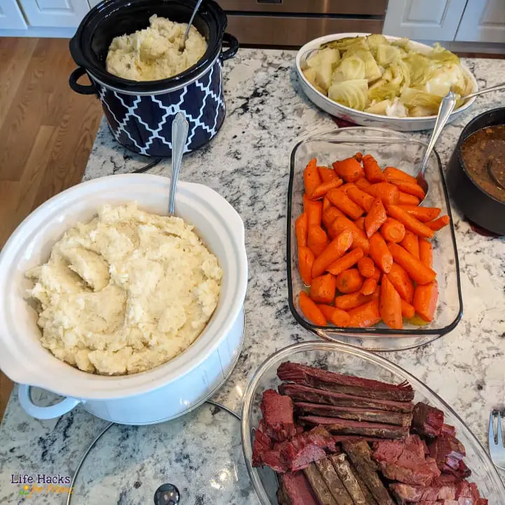 St Patrick's Day Traditional Food ideas for a potluck at work or St Paddys day buffet at work or home