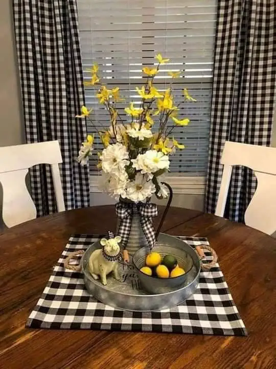 https://outintherealworld.com/wp-content/uploads/2022/09/6_buffalo-plaid-and-lemon-kitchen-decor-ideas.jpg