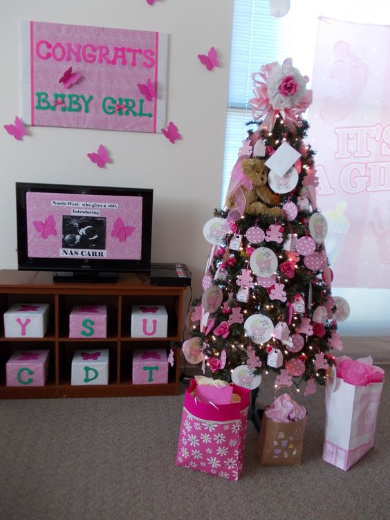 baby shower Christmas tree decorating ideas