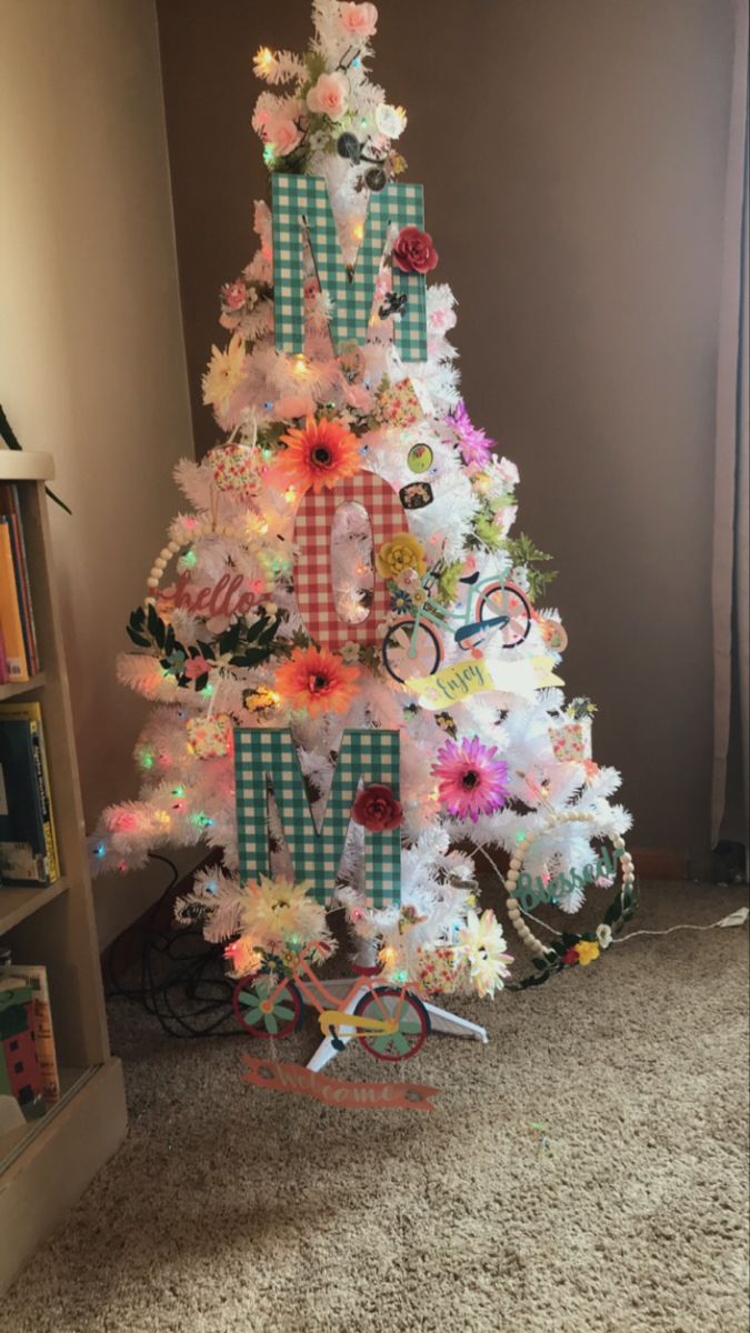 Mother's Day Holiday Tree - ideas for decorating artificial Christmas tree for Mother's Day in May Spring