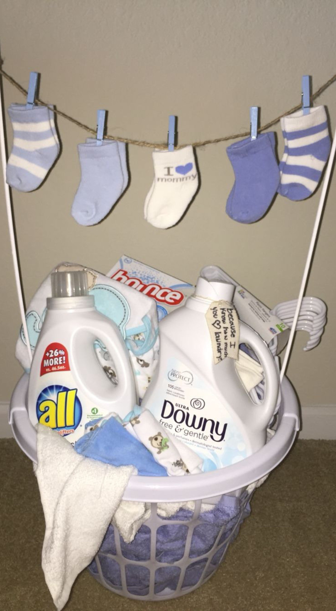 simple affordable baby gift baskets to make for a shower