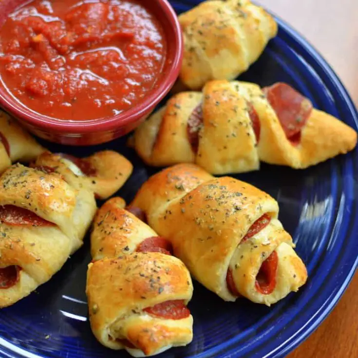 Image for Mozzarella Pepperoni Crescent Rolls