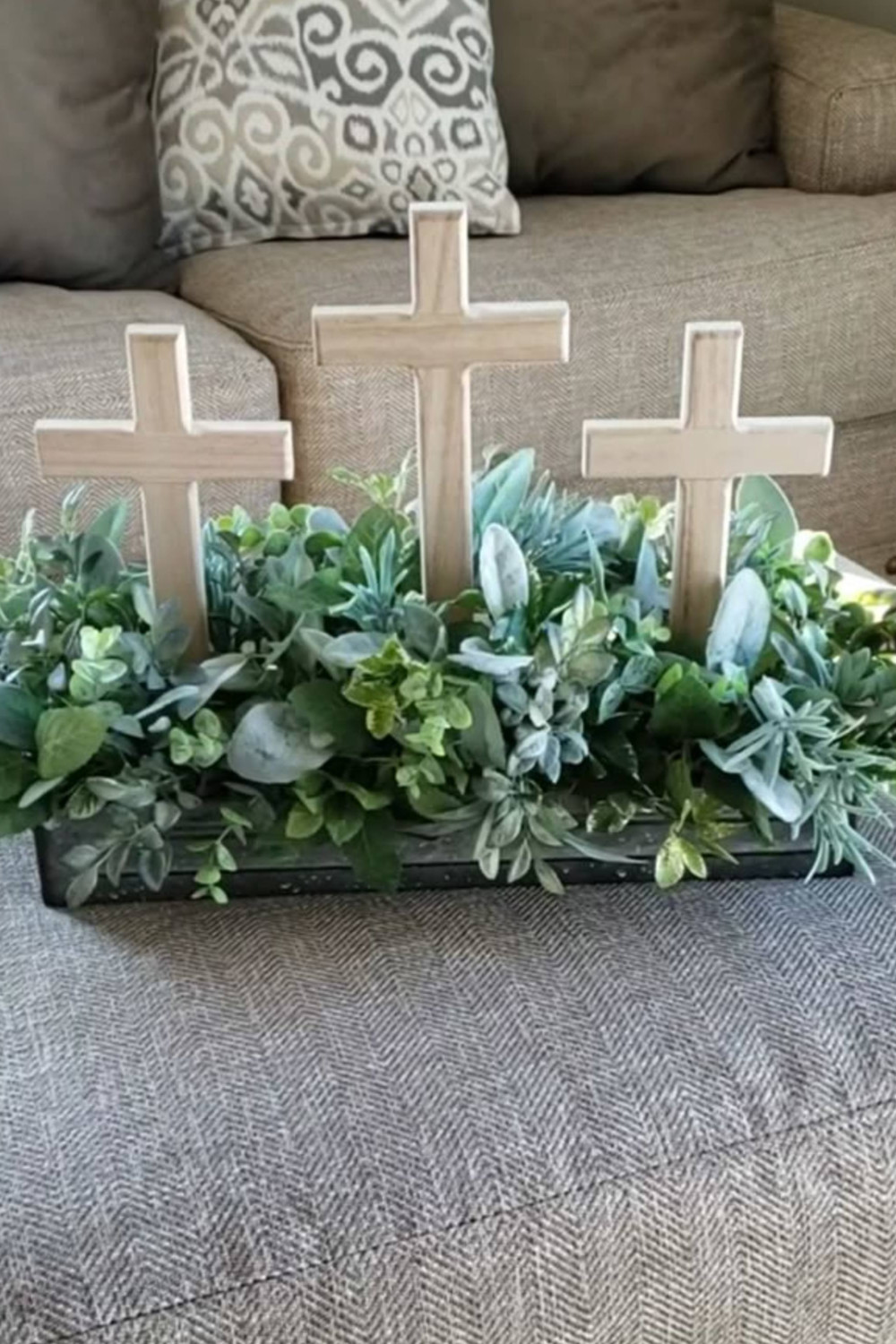 37 DIY Easter Centerpieces for Church (Easy, Affordable & Absolutely Beautiful!)